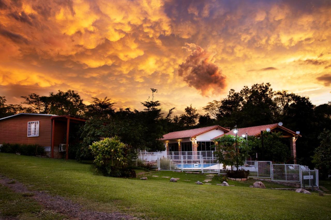 Independencia Vista Alegre Natural Resort - Bungalows מראה חיצוני תמונה
